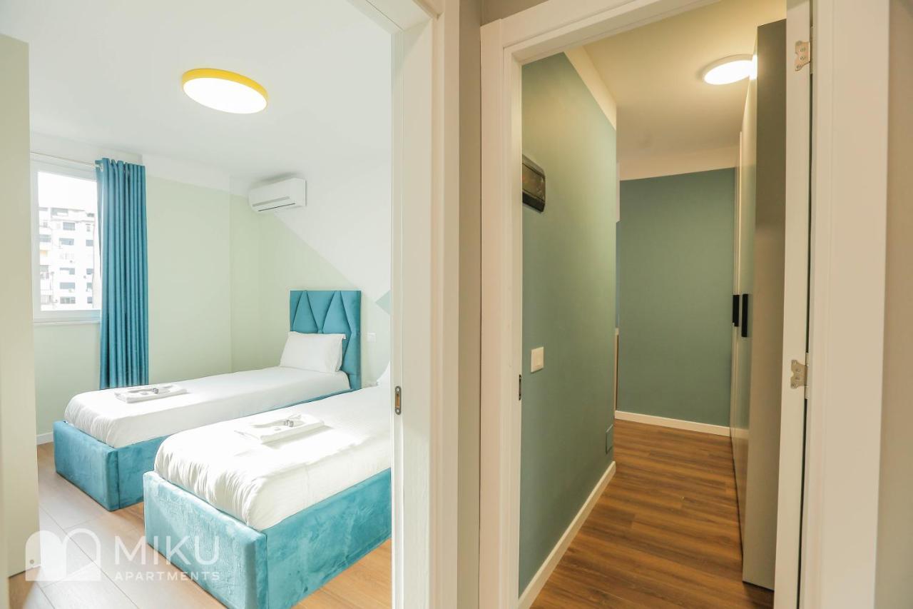 Miku Apartment Tirana Buitenkant foto