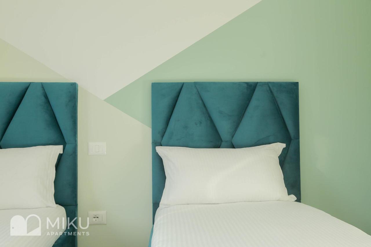 Miku Apartment Tirana Buitenkant foto