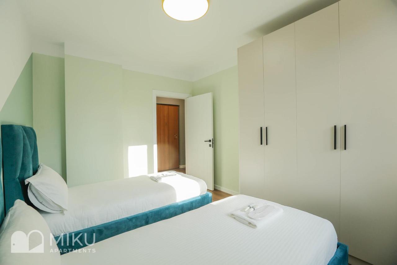 Miku Apartment Tirana Buitenkant foto