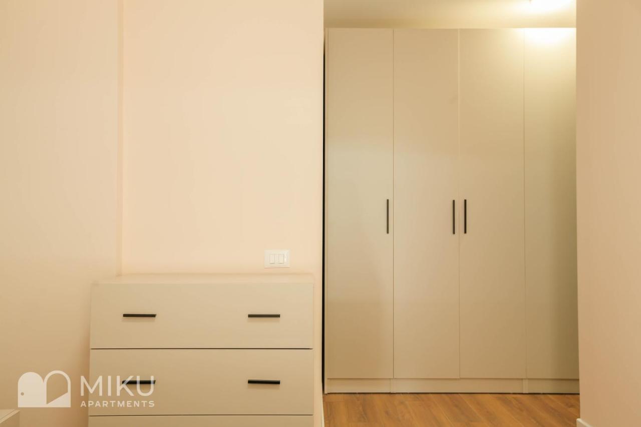 Miku Apartment Tirana Buitenkant foto