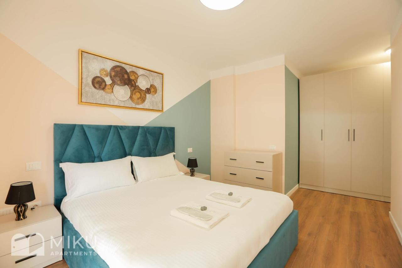 Miku Apartment Tirana Buitenkant foto