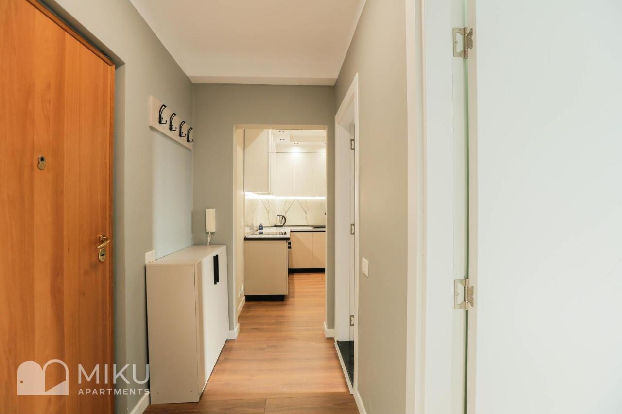 Miku Apartment Tirana Buitenkant foto