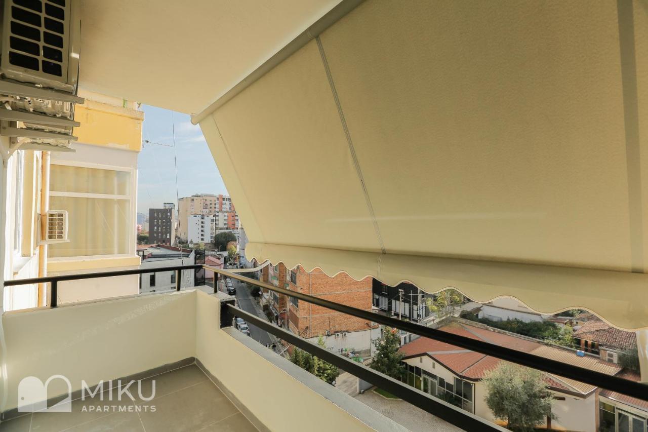 Miku Apartment Tirana Buitenkant foto
