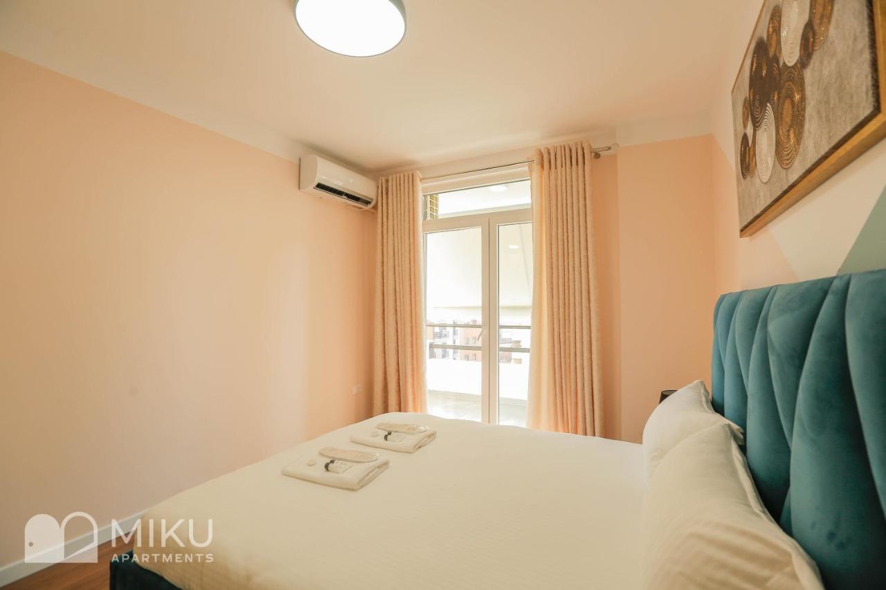 Miku Apartment Tirana Buitenkant foto