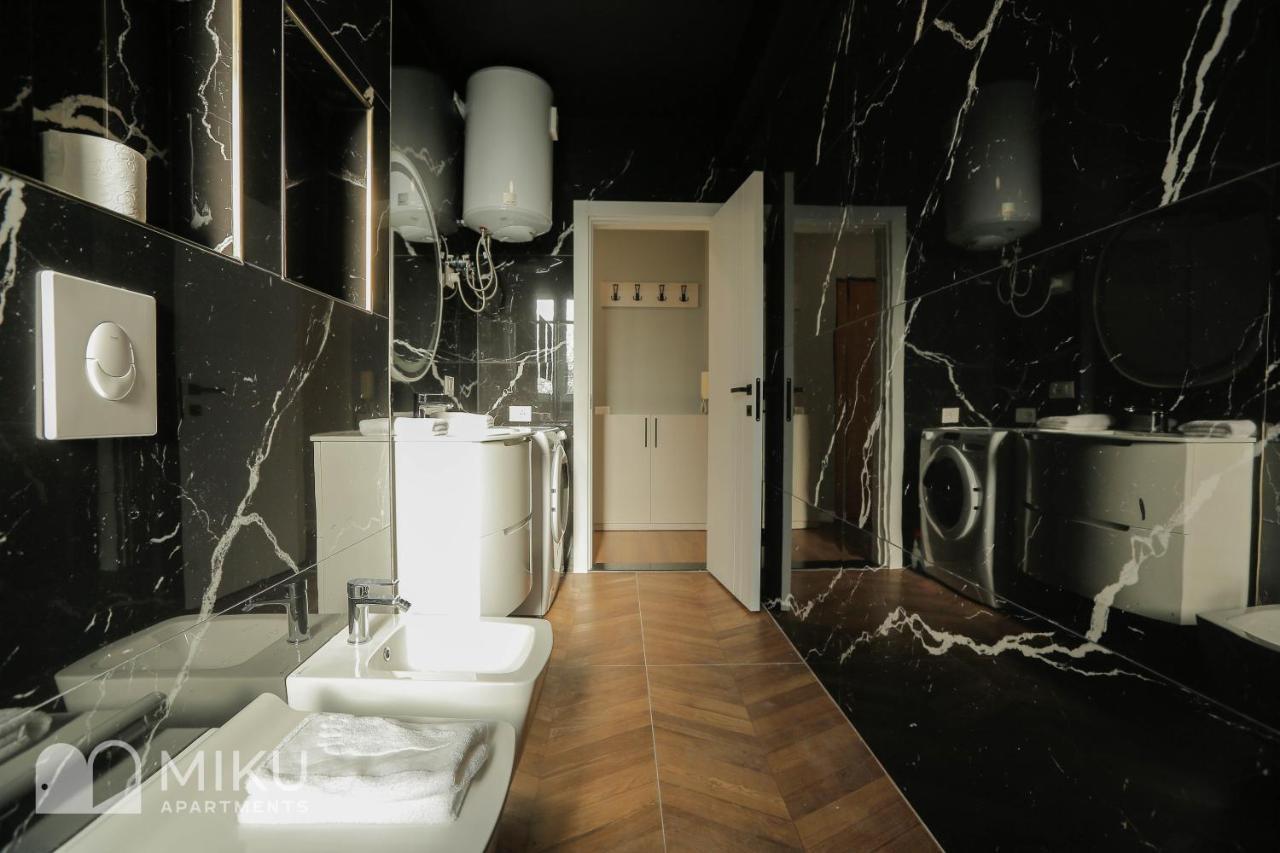 Miku Apartment Tirana Buitenkant foto