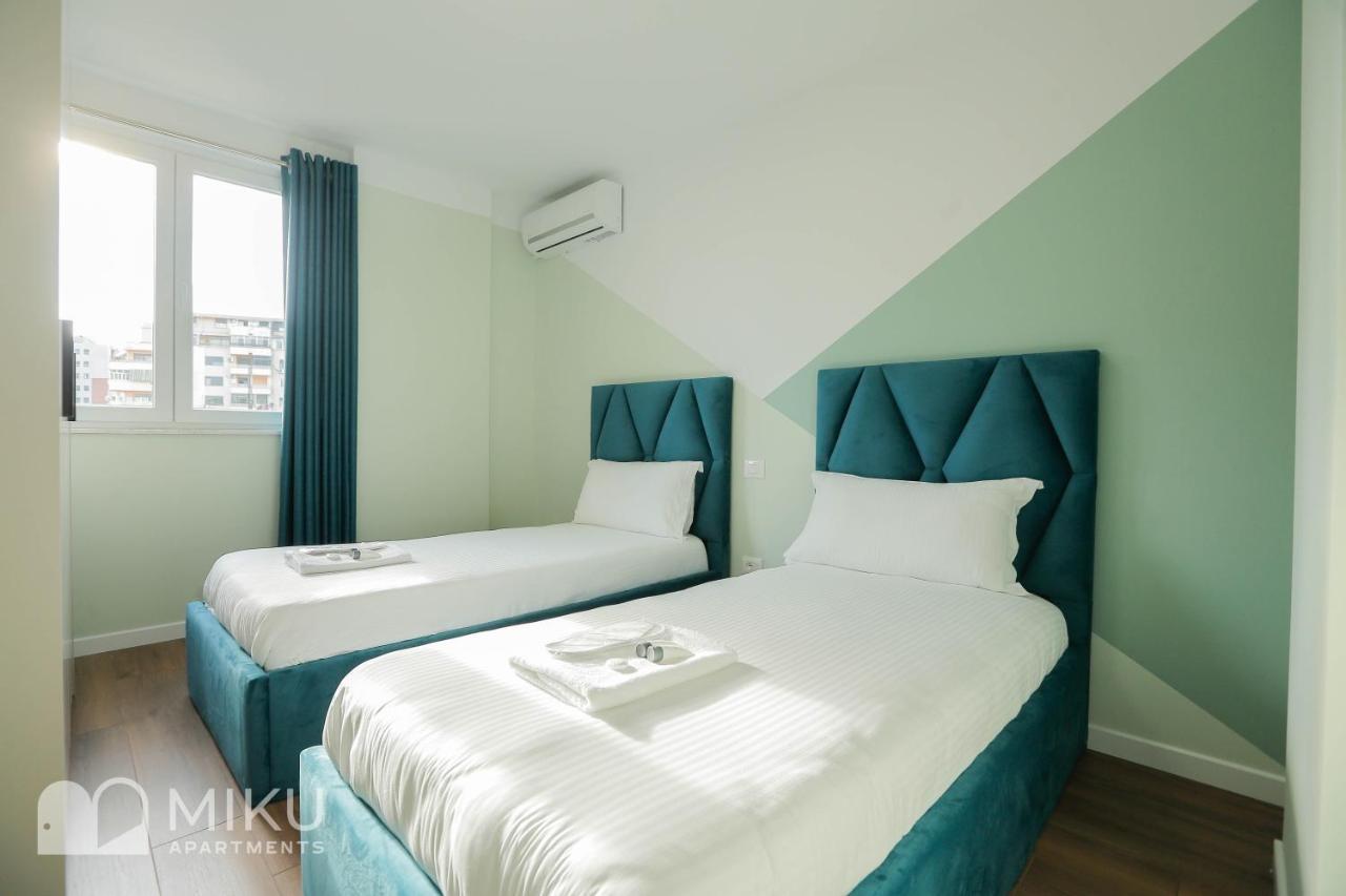 Miku Apartment Tirana Buitenkant foto