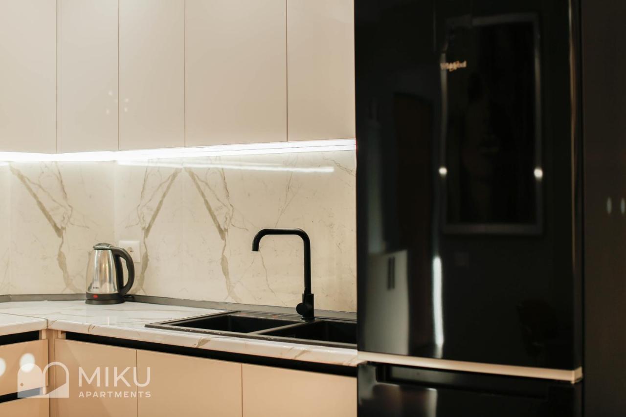 Miku Apartment Tirana Buitenkant foto